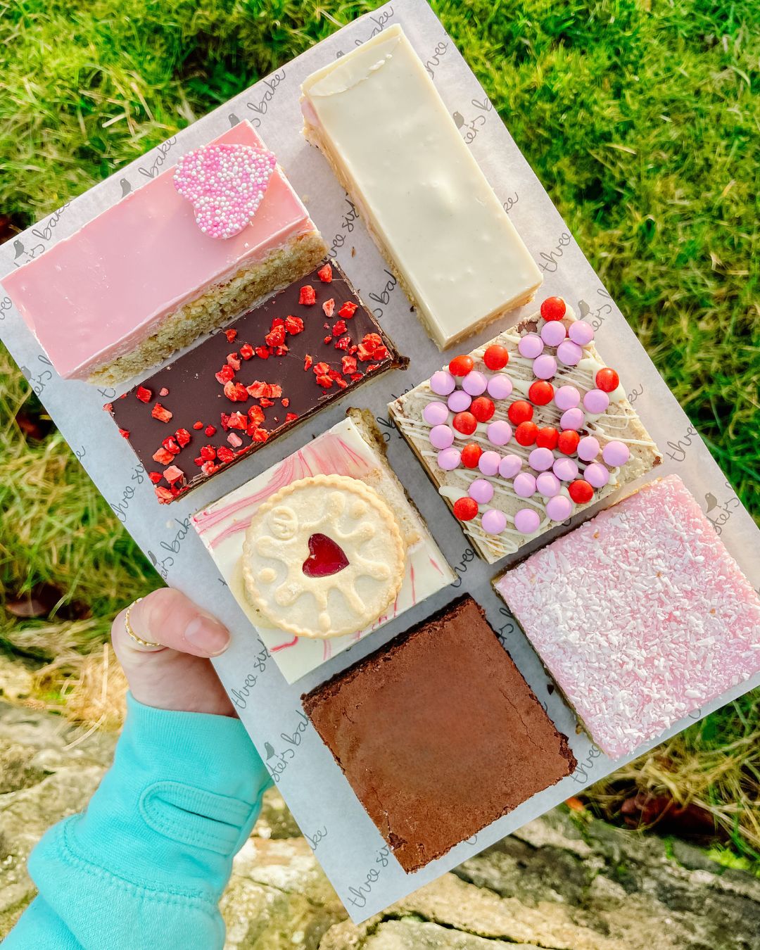 COLLECTION - Valentine's Treat Box