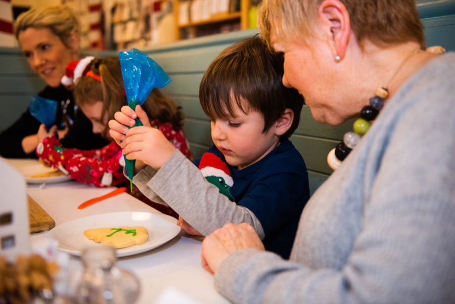Little Elves Crafternoon Tea: Quarriers - 10th December